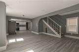 207 7th St - Photo 3