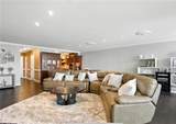40 Rader St - Photo 5