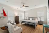 303 Bayside Ave - Photo 18