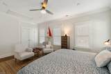 303 Bayside Ave - Photo 19