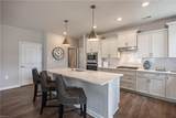 209 Oxford Ave - Photo 2
