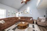 1609 Rollins Ct - Photo 10