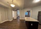 827 35th St - Photo 3