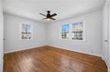 942 20th St - Photo 13