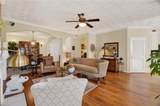 2821 Majestic Oak Ct - Photo 10