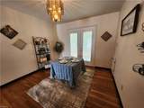 17 Roberta Dr - Photo 8