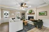 79 Queens Ct - Photo 8