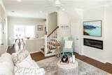 320 25th 1/2 St - Photo 9