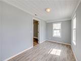 643 33rd St - Photo 13