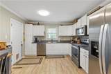 202 Bayberry Ln - Photo 4