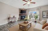 944 Hodges Pl - Photo 3