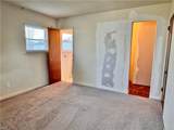 412 Lord North Rd - Photo 22