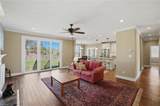 2352 Hood Dr - Photo 4