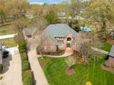 604 Stoneleigh Ct - Photo 2