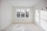 904 Broomfield Trl - Photo 10