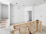917 Maggie Ln - Photo 13