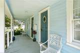 401 Queen St - Photo 2