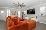 1208 Spratley St - Photo 12