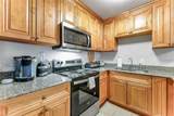 1015 Barclay Sq - Photo 10