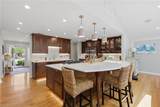 2153 Admiral Dr - Photo 9