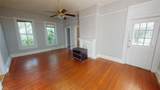 1136 Jackson Ave - Photo 3