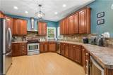 10107 Woods Creek Ln - Photo 10