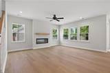 1093 Washington Dr - Photo 10