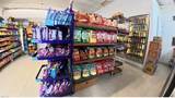 2910 Victory Blvd - Photo 2