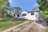 1501 Hedgerow Dr - Photo 2