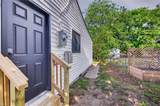 1501 Hedgerow Dr - Photo 4