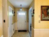 552 Crown Cres - Photo 2