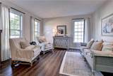 215 Benjamin Howell St - Photo 2