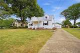 2422 Bruce St - Photo 32