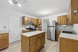 15535 Strawberry Plains Rd - Photo 17