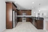 1077 Green St - Photo 17
