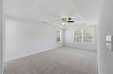 1077 Green St - Photo 25