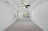 1077 Green St - Photo 26