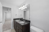 1077 Green St - Photo 31