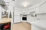 215 Amesbury Ln - Photo 10