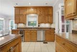 933 Forest Lakes Cir - Photo 16