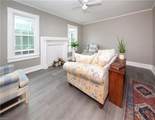301 Shepard St - Photo 4