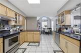 2000 Monument Dr - Photo 8
