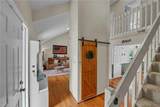 2492 Mirror Lake Dr - Photo 12