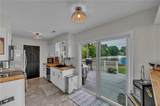 2492 Mirror Lake Dr - Photo 18
