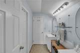 2492 Mirror Lake Dr - Photo 24
