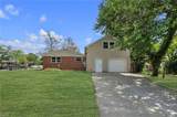 8069 Lynnbrook Dr - Photo 33