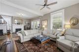 1604 Holland Ave - Photo 2
