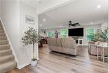 305 Lorraine Dr - Photo 3