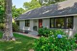 2564 Entrada Dr - Photo 2