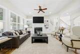 6109 Walkers Ferry Ln - Photo 9